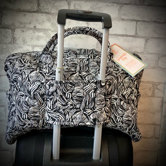 NWT Black & White Zebra Quilted Fabric Carry On Duffle by Member’s Mark - Picture 7 of 15